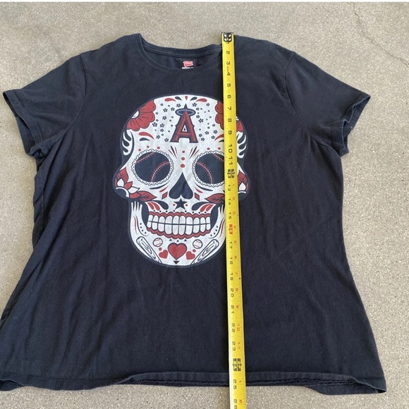 Los Angeles, Angels baseball team sugar skull T-shirt women’s large - Picture 1 of 5